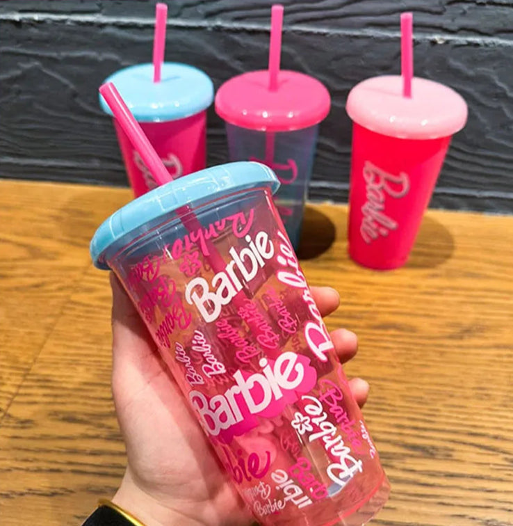 Pink Girl-Themed Party Cup Set – 4 Reusable Plastic Cups with Straws (17.6 oz)
