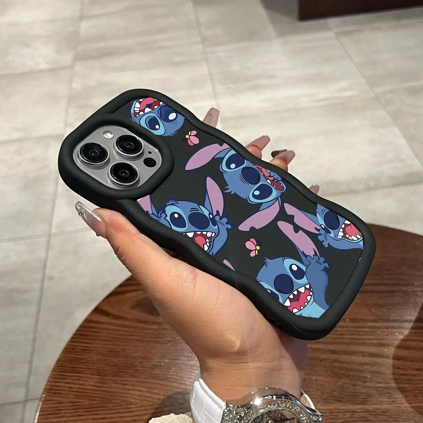 Wavy Edge Couple Case – Cute Blue Cartoon Silicone Cover for iPhone 15 & 16 Series