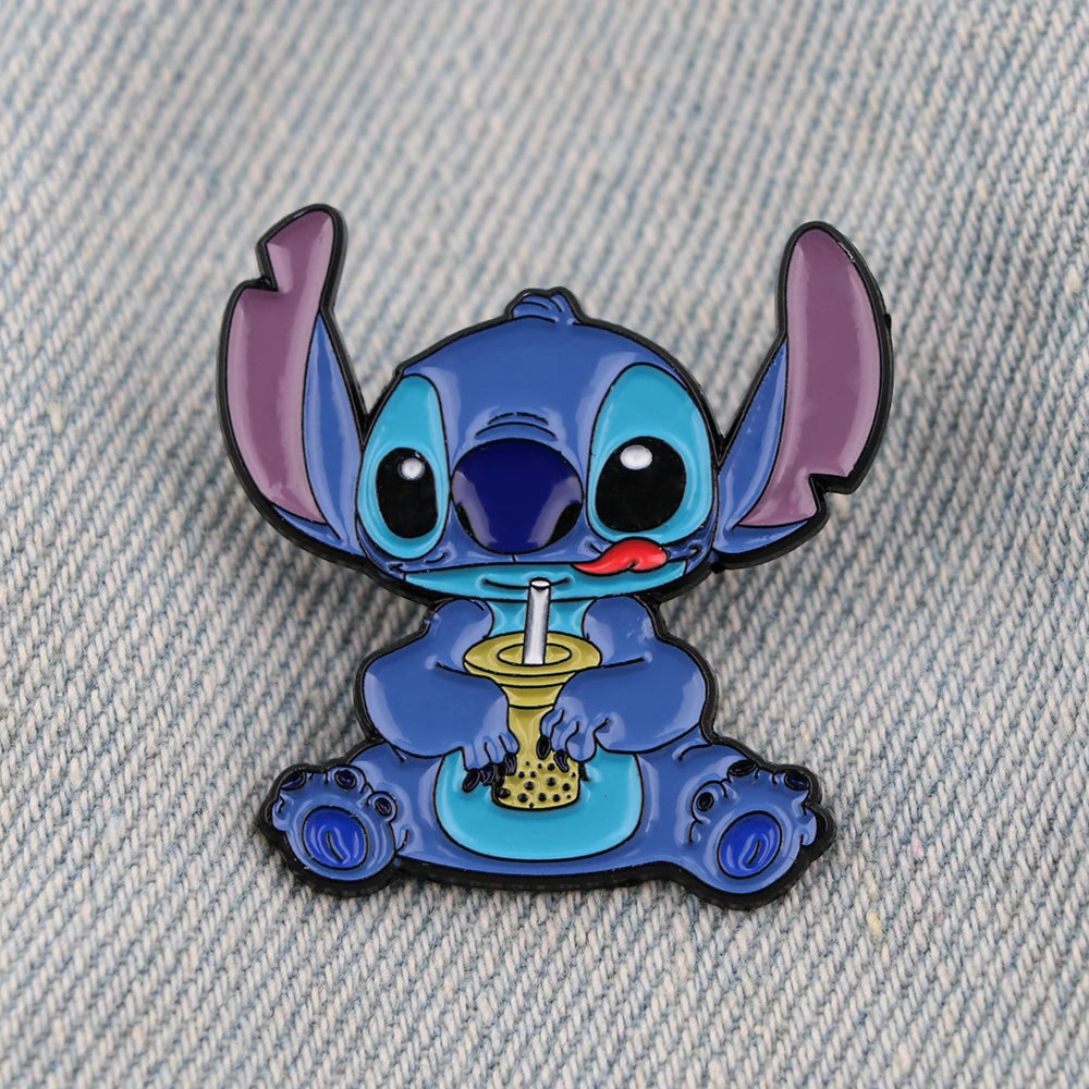 Cute Blue Alien Enamel Pin – Cartoon Lapel Brooch for Bags & Jackets