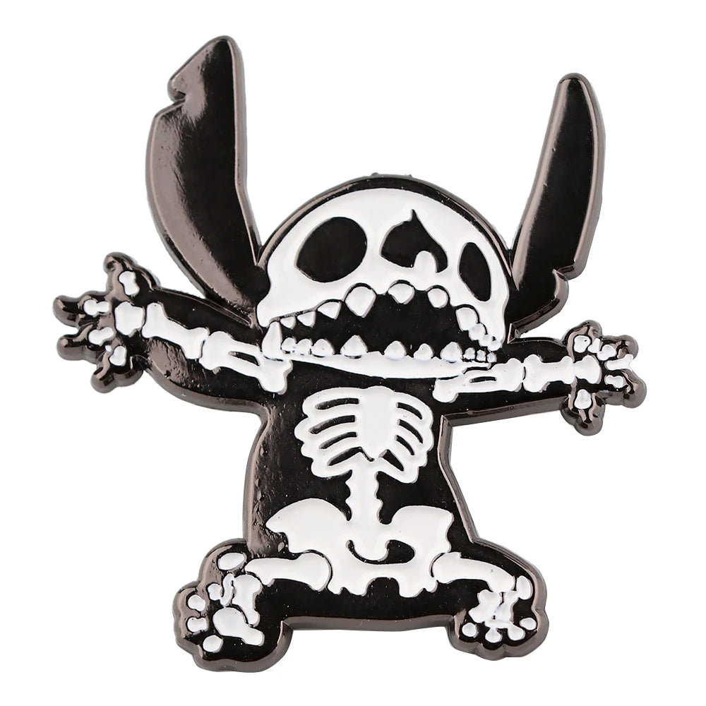 Cute Blue Alien Enamel Pin – Cartoon Lapel Brooch for Bags & Jackets