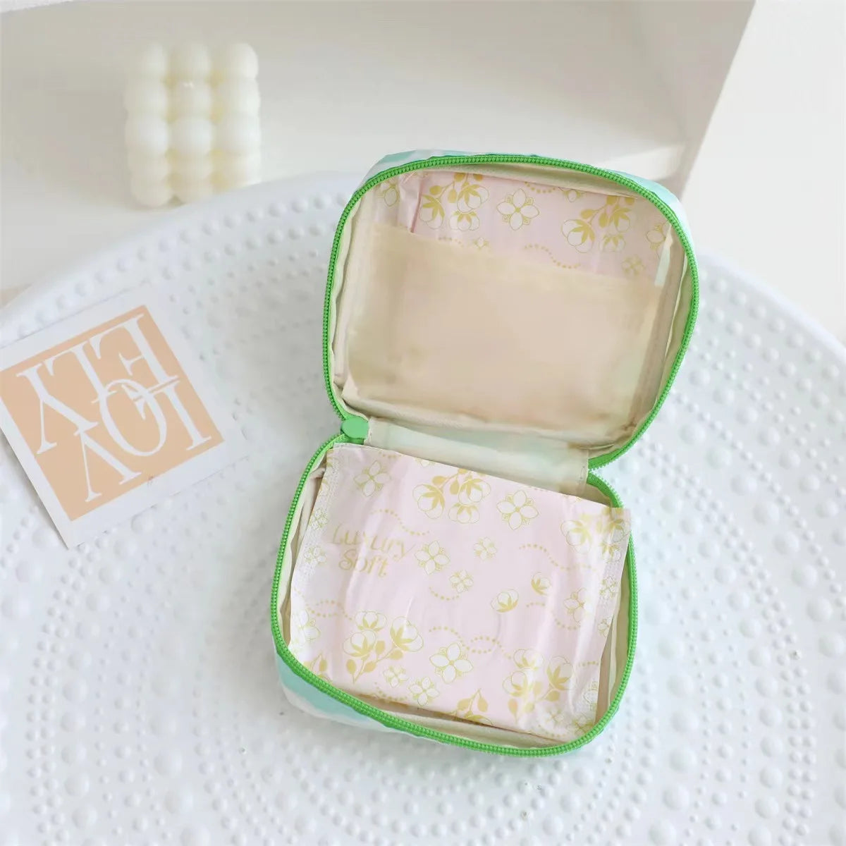 Kawaii Pink Pouch – Small Storage Bag with Zipper