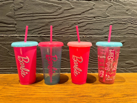 Pink Girl-Themed Party Cup Set – 4 Reusable Plastic Cups with Straws (17.6 oz)