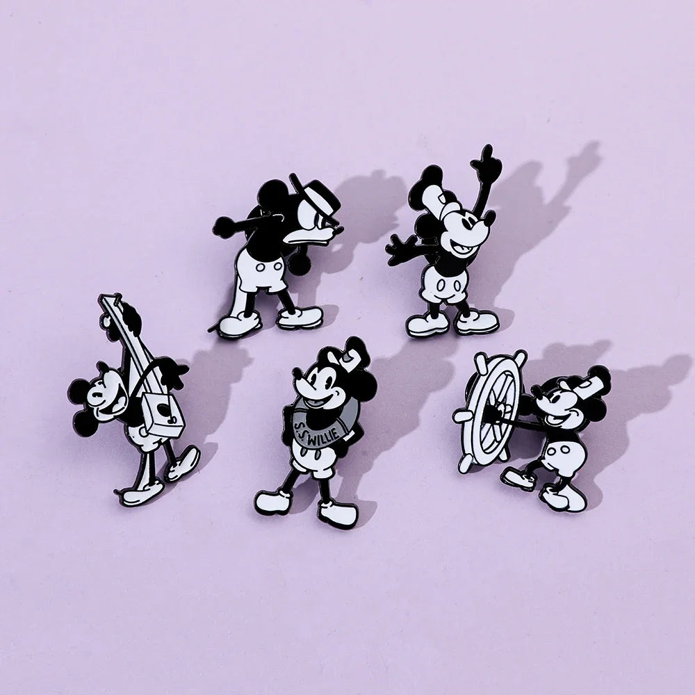 5-Piece Cartoon Mouse Enamel Pin Set – Cute Anime-Inspired Brooches