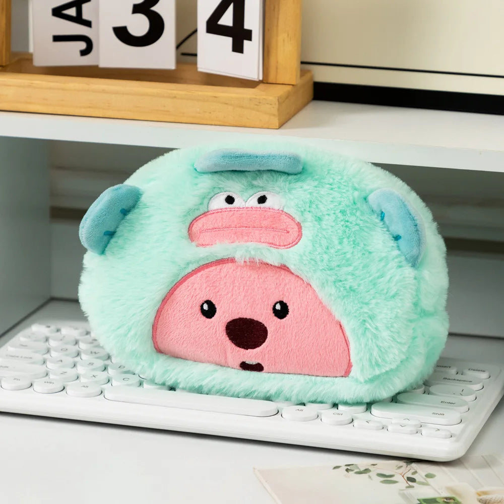 Plush Fluffy Makeup Bag – Soft & Compact Cosmetic Pouch